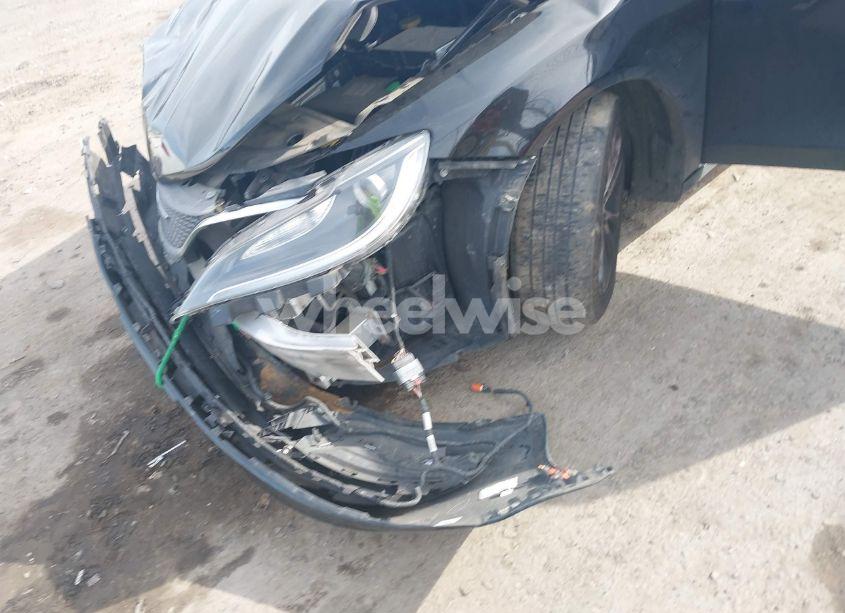 Photo 6 of 2015 Chrysler 200 LIMITED (VIN 1C3CCCABXFN757994)