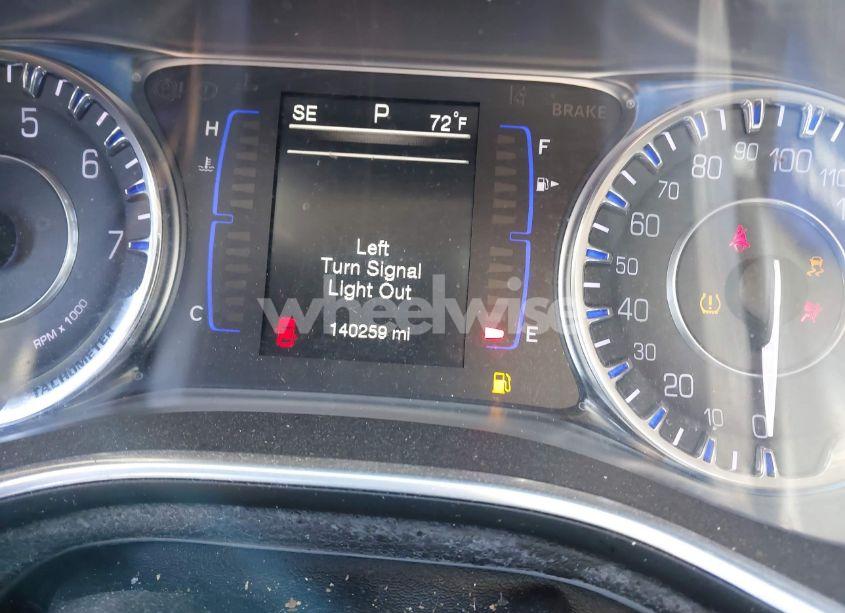 Photo 7 of 2016 Chrysler 200 LIMITED (VIN 1C3CCCABXGN106074)