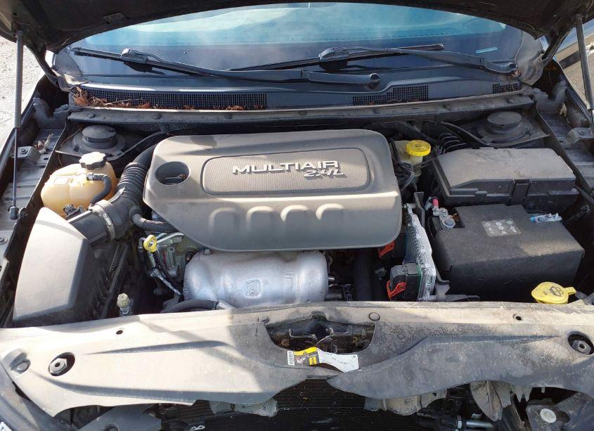 Photo 10 of 2016 Chrysler 200 LIMITED (VIN 1C3CCCABXGN113199)