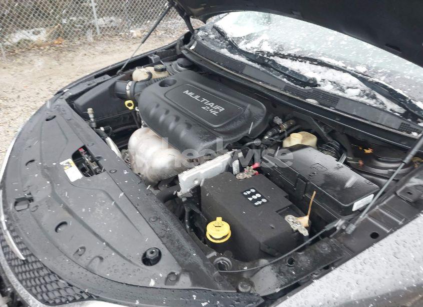 Photo 10 of 2016 Chrysler 200 LIMITED (VIN 1C3CCCABXGN121481)