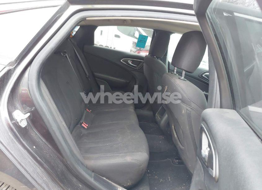 Photo 8 of 2016 Chrysler 200 LIMITED (VIN 1C3CCCABXGN125868)