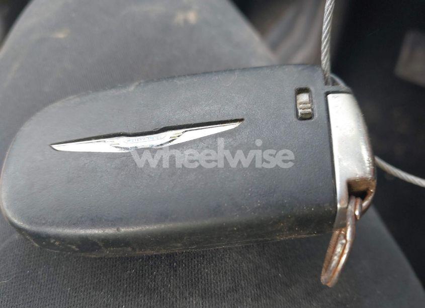 Photo 11 of 2016 Chrysler 200 LIMITED (VIN 1C3CCCABXGN137194)