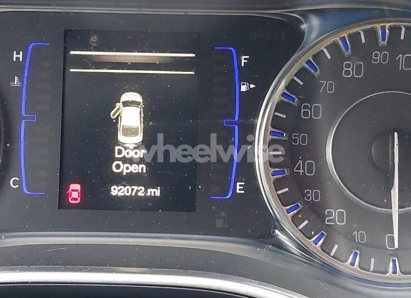 Photo 15 of 2016 Chrysler 200 LIMITED (VIN 1C3CCCABXGN157087)