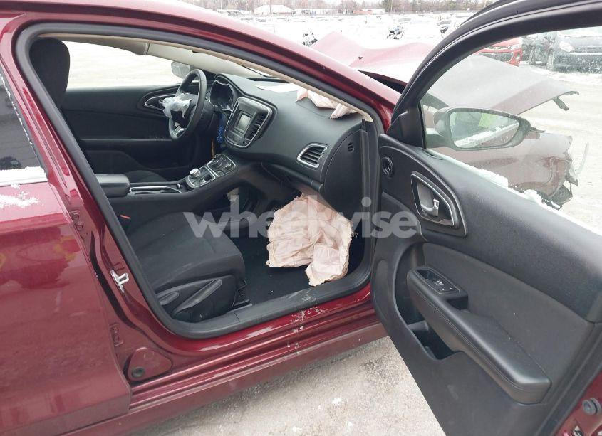 Photo 5 of 2016 Chrysler 200 LIMITED (VIN 1C3CCCABXGN157087)