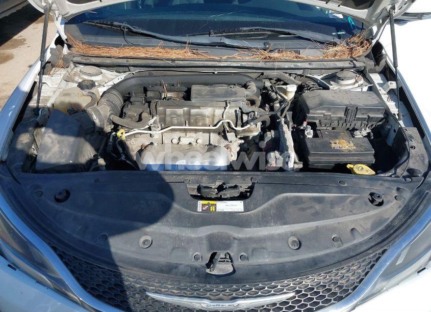 Photo 10 of 2016 Chrysler 200 LIMITED (VIN 1C3CCCABXGN160328)