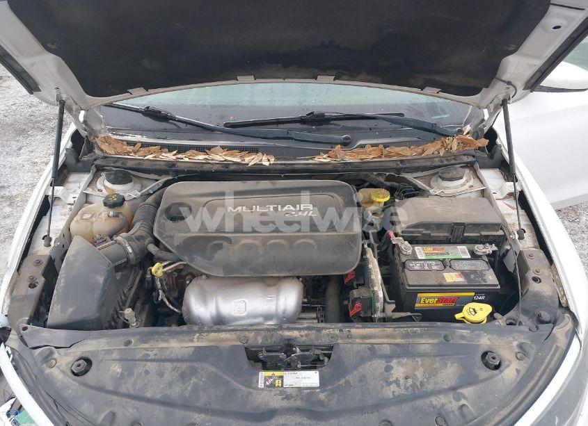 Photo 10 of 2016 Chrysler 200 LIMITED (VIN 1C3CCCABXGN167019)