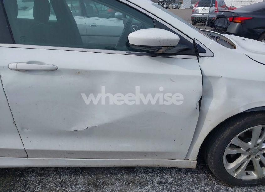 Photo 17 of 2016 Chrysler 200 LIMITED (VIN 1C3CCCABXGN167019)