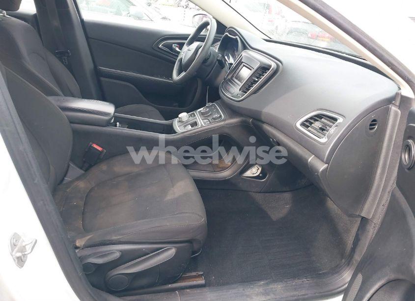 Photo 5 of 2016 Chrysler 200 LIMITED (VIN 1C3CCCABXGN167019)