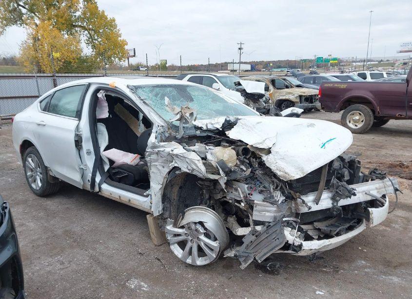 Photo 6 of 2016 Chrysler 200 LIMITED (VIN 1C3CCCABXGN174424)