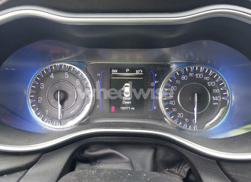 Photo 7 of 2016 Chrysler 200 LIMITED (VIN 1C3CCCABXGN183706)