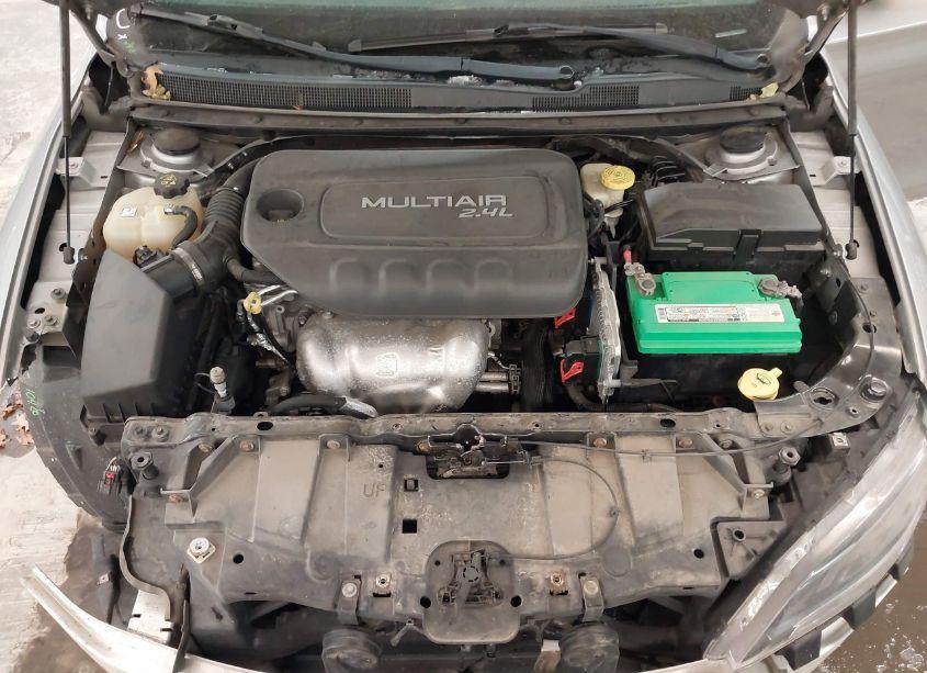 Photo 10 of 2016 Chrysler 200 LIMITED (VIN 1C3CCCABXGN186542)