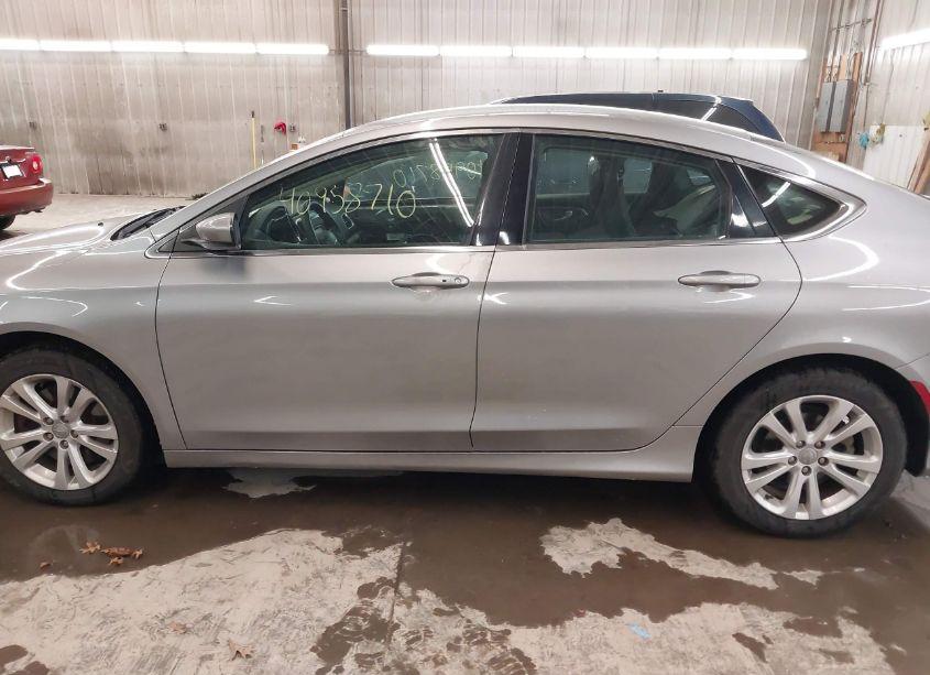 Photo 15 of 2016 Chrysler 200 LIMITED (VIN 1C3CCCABXGN186542)