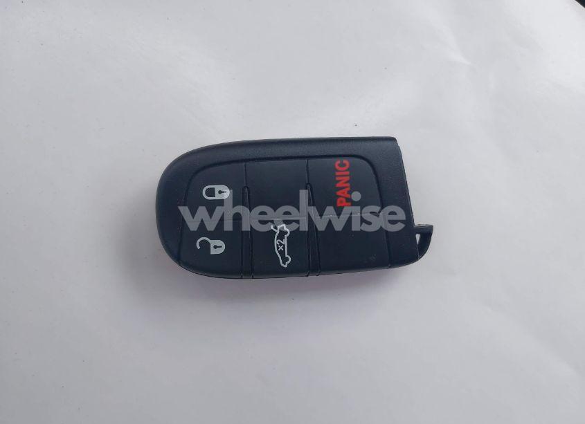 Photo 11 of 2015 Chrysler 200 LIMITED (VIN 1C3CCCAG0FN516456)