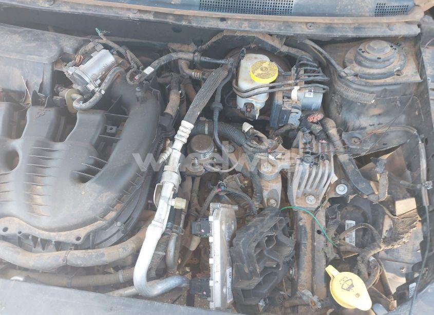 Photo 6 of 2015 Chrysler 200 LIMITED (VIN 1C3CCCAG0FN516456)