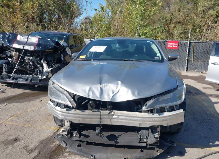 Photo 12 of 2016 Chrysler 200 LIMITED (VIN 1C3CCCAG1GN144689)
