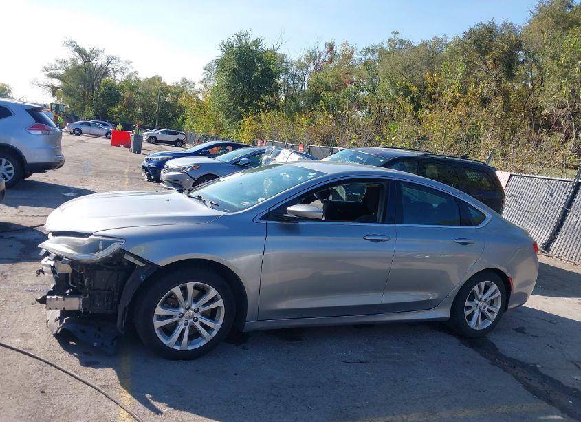 Photo 14 of 2016 Chrysler 200 LIMITED (VIN 1C3CCCAG1GN144689)