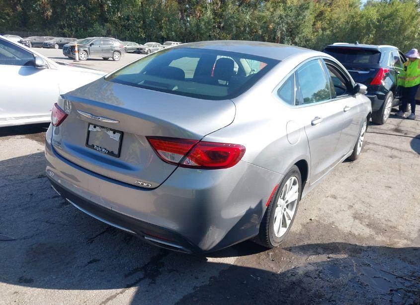 Photo 4 of 2016 Chrysler 200 LIMITED (VIN 1C3CCCAG1GN144689)