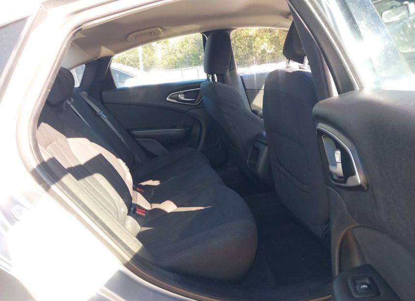 Photo 8 of 2016 Chrysler 200 LIMITED (VIN 1C3CCCAG1GN144689)