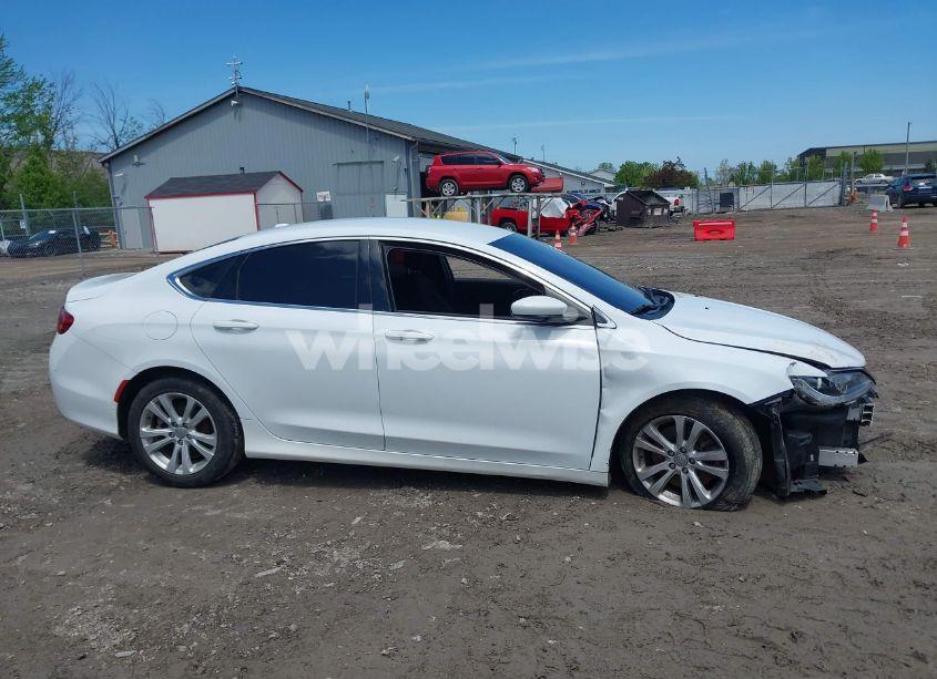 Photo 14 of 2015 Chrysler 200 LIMITED (VIN 1C3CCCAG2FN525367)