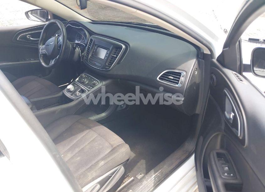 Photo 5 of 2015 Chrysler 200 LIMITED (VIN 1C3CCCAG2FN525367)