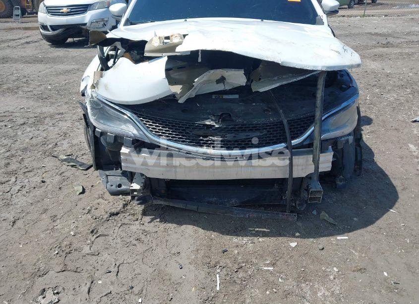 Photo 6 of 2015 Chrysler 200 LIMITED (VIN 1C3CCCAG2FN525367)