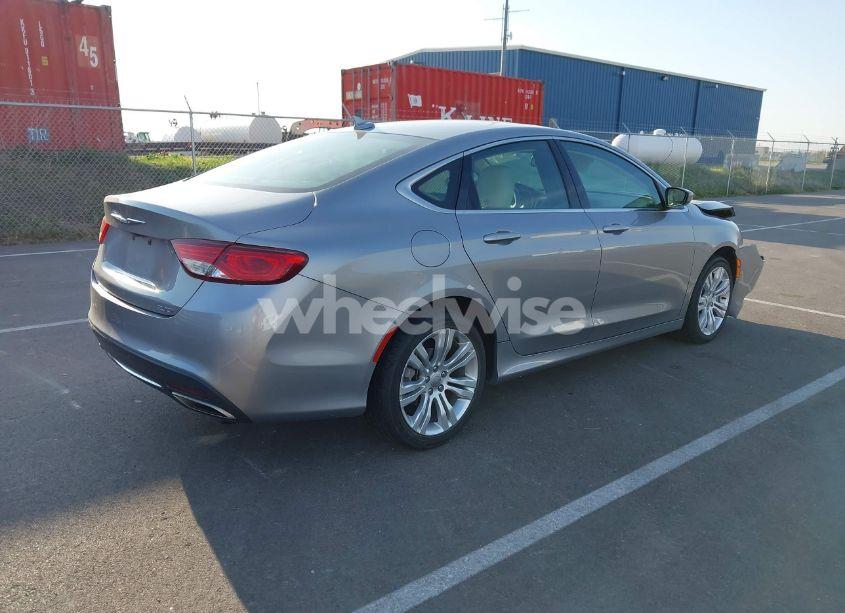 Photo 4 of 2016 Chrysler 200 LIMITED (VIN 1C3CCCAG3GN145889)