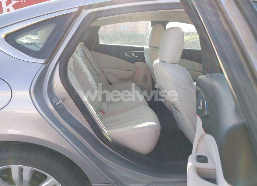 Photo 8 of 2016 Chrysler 200 LIMITED (VIN 1C3CCCAG3GN145889)