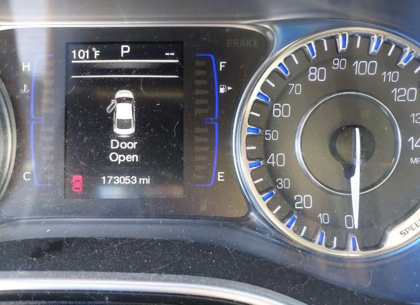 Photo 14 of 2015 Chrysler 200 LIMITED (VIN 1C3CCCAG4FN730365)