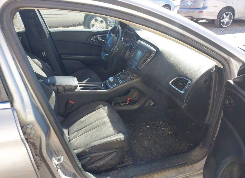 Photo 5 of 2015 Chrysler 200 LIMITED (VIN 1C3CCCAG4FN730365)