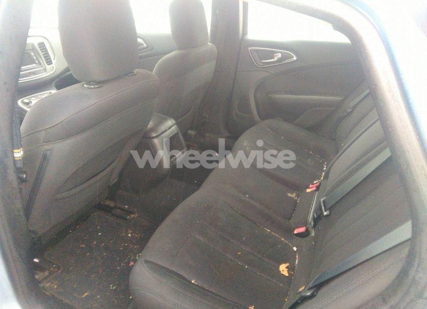 Photo 8 of 2015 Chrysler 200 LIMITED (VIN 1C3CCCAG4FN759753)