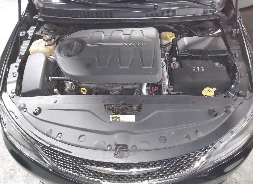 Photo 10 of 2016 Chrysler 200 LIMITED (VIN 1C3CCCAG4GN121973)