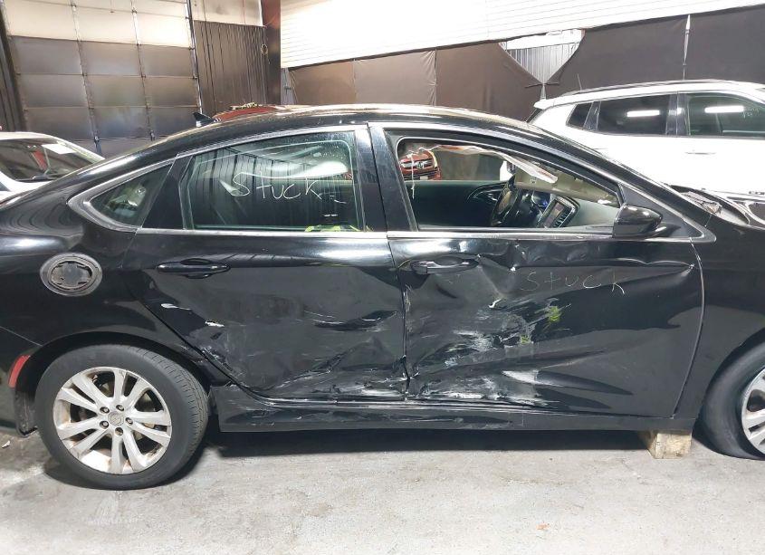 Photo 18 of 2016 Chrysler 200 LIMITED (VIN 1C3CCCAG4GN121973)