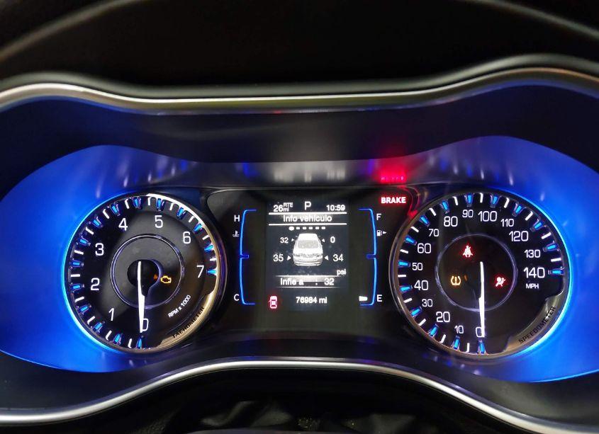 Photo 7 of 2016 Chrysler 200 LIMITED (VIN 1C3CCCAG4GN121973)