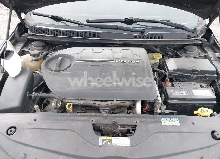Photo 10 of 2016 Chrysler 200 LIMITED (VIN 1C3CCCAG4GN190484)