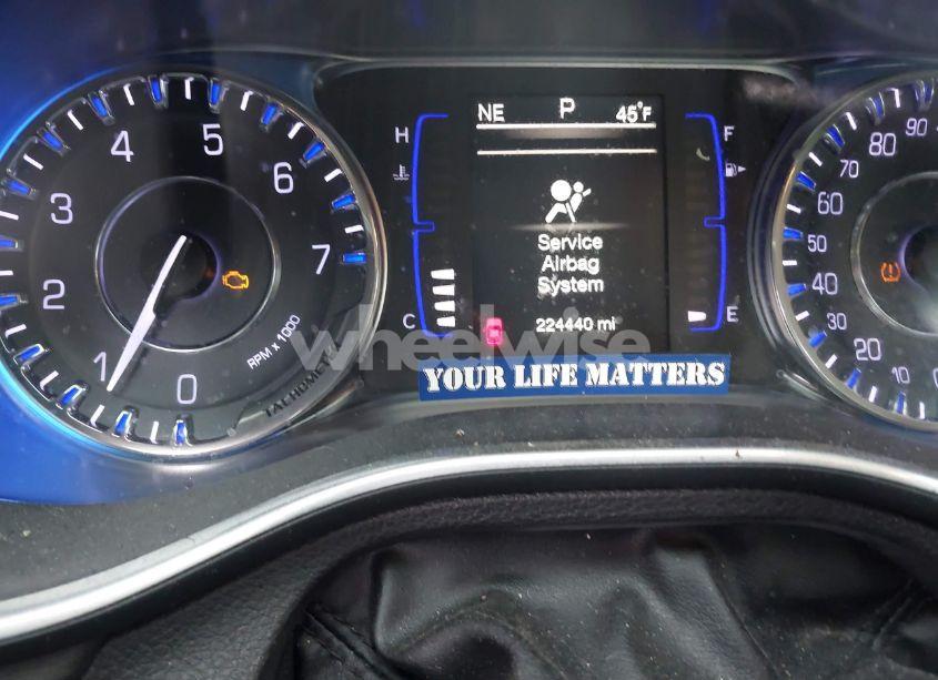Photo 15 of 2016 Chrysler 200 LIMITED (VIN 1C3CCCAG4GN190484)