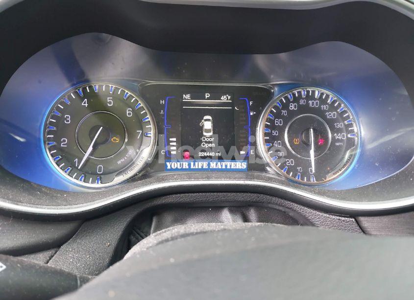 Photo 7 of 2016 Chrysler 200 LIMITED (VIN 1C3CCCAG4GN190484)