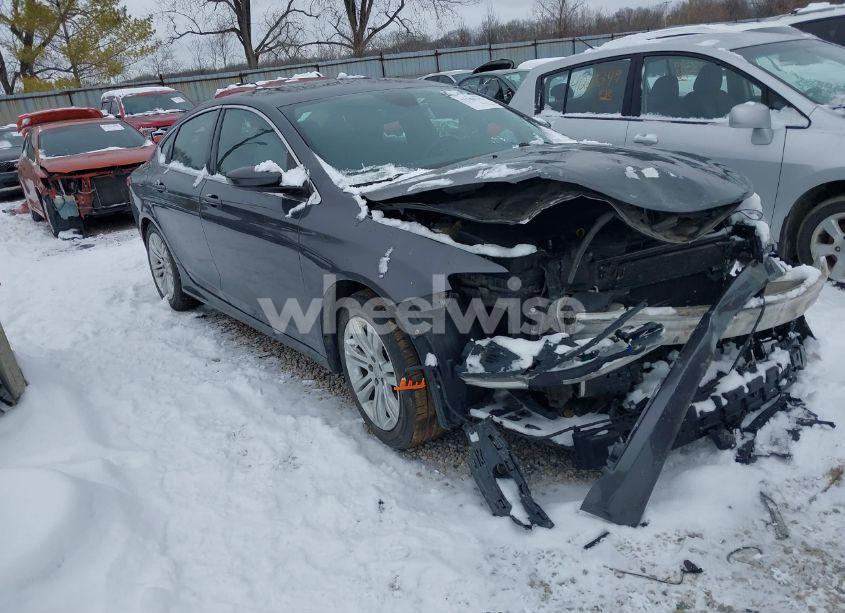 2015 Chrysler 200 LIMITED (VIN 1C3CCCAG5FN605570) main photo