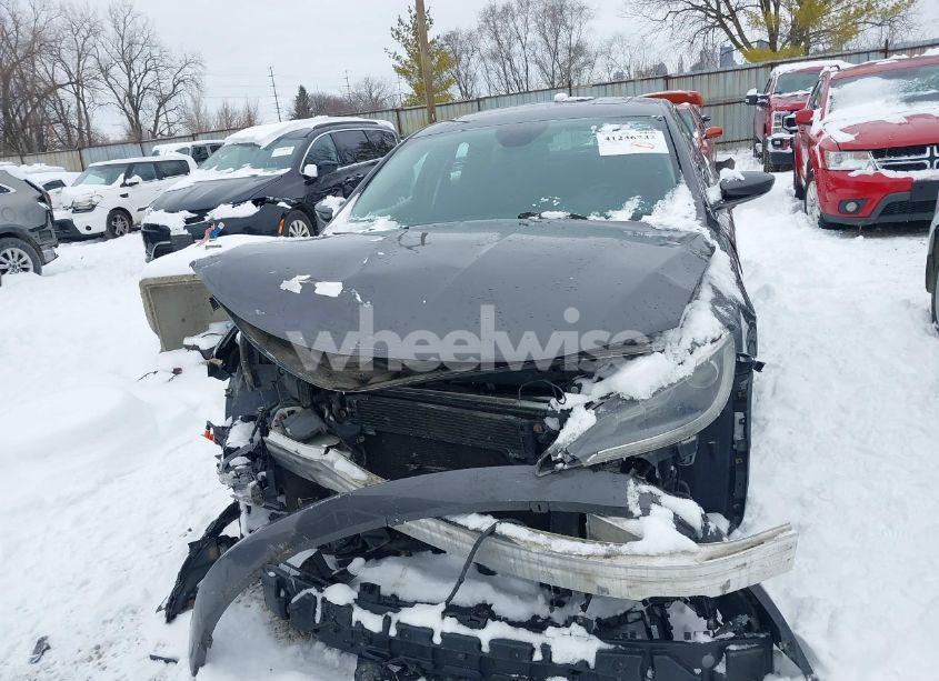 Photo 13 of 2015 Chrysler 200 LIMITED (VIN 1C3CCCAG5FN605570)