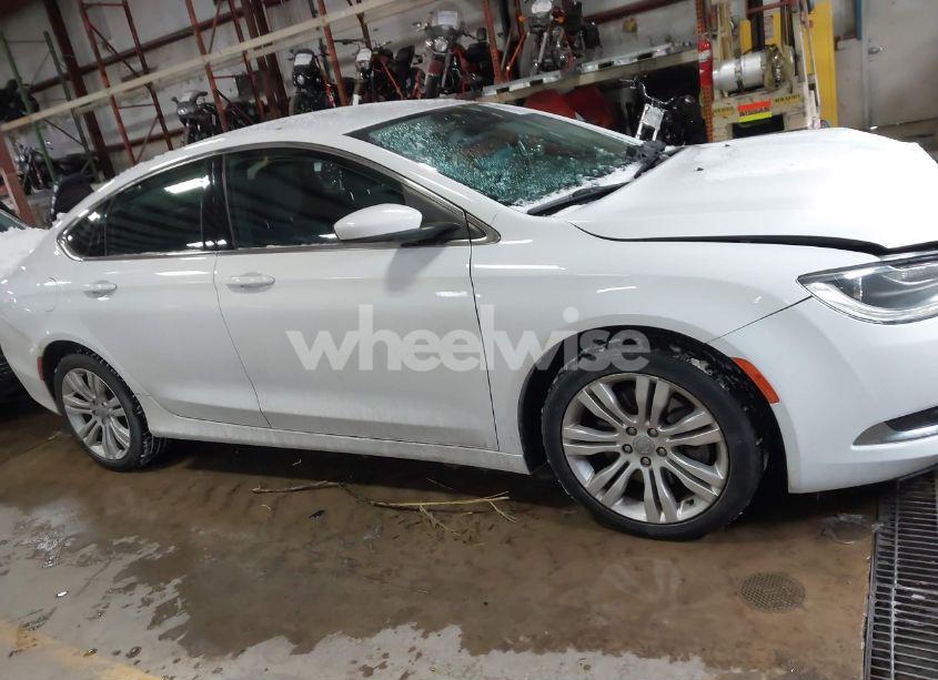 Photo 13 of 2015 Chrysler 200 LIMITED (VIN 1C3CCCAG5FN736711)