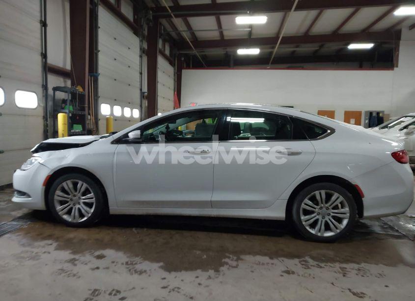 Photo 14 of 2015 Chrysler 200 LIMITED (VIN 1C3CCCAG5FN736711)