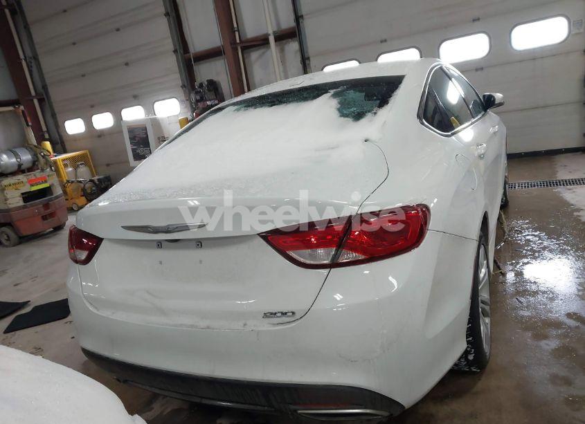Photo 16 of 2015 Chrysler 200 LIMITED (VIN 1C3CCCAG5FN736711)