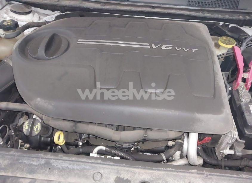 Photo 10 of 2016 Chrysler 200 LIMITED (VIN 1C3CCCAG9GN111455)