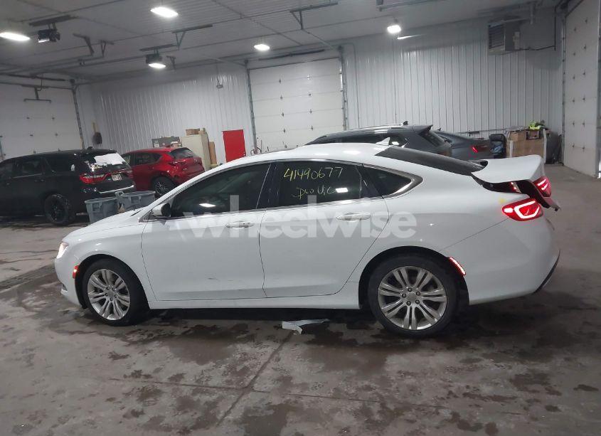 Photo 14 of 2016 Chrysler 200 LIMITED (VIN 1C3CCCAG9GN111455)