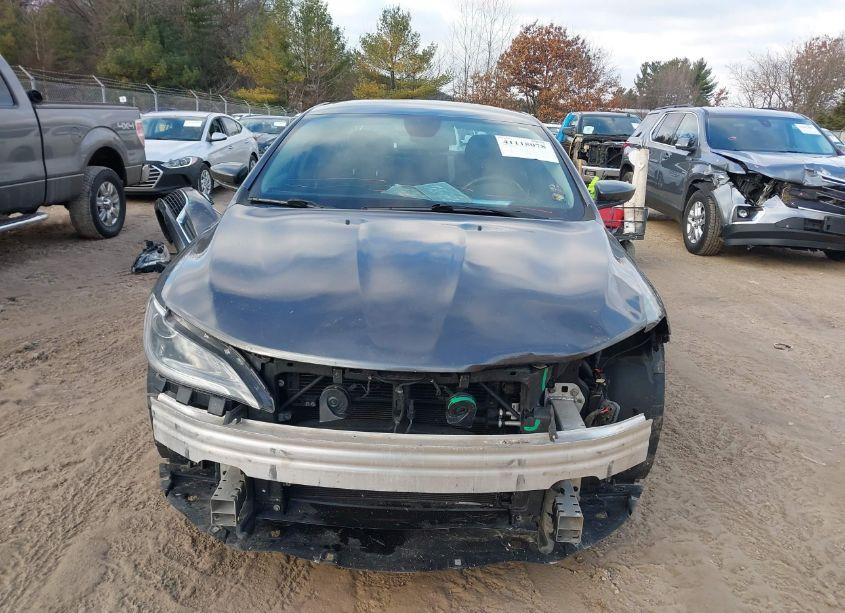 Photo 13 of 2016 Chrysler 200 LIMITED (VIN 1C3CCCAGXGN148532)