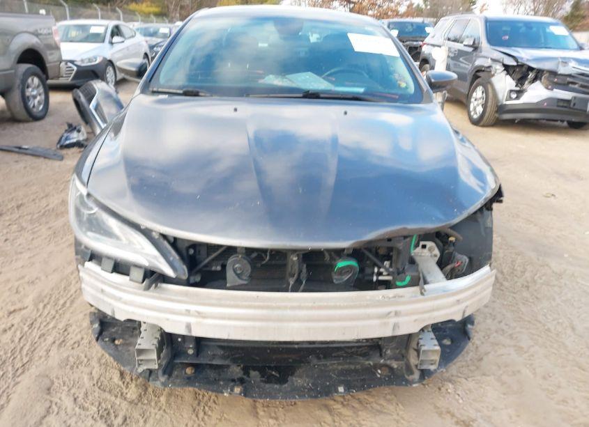 Photo 6 of 2016 Chrysler 200 LIMITED (VIN 1C3CCCAGXGN148532)