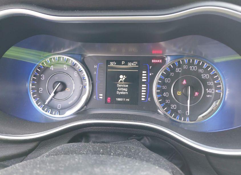 Photo 7 of 2016 Chrysler 200 LIMITED (VIN 1C3CCCAGXGN148532)