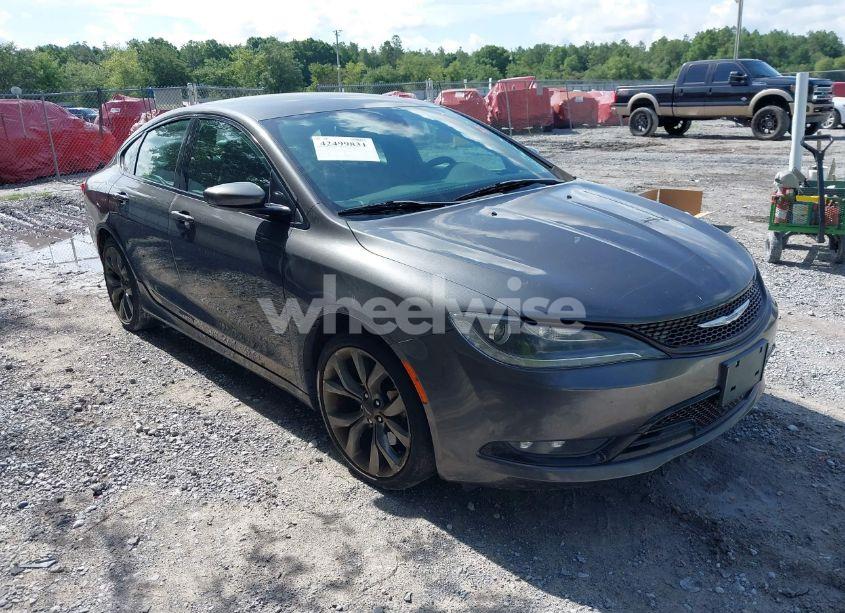 2015 Chrysler 200 S (VIN 1C3CCCBB0FN606841) main photo