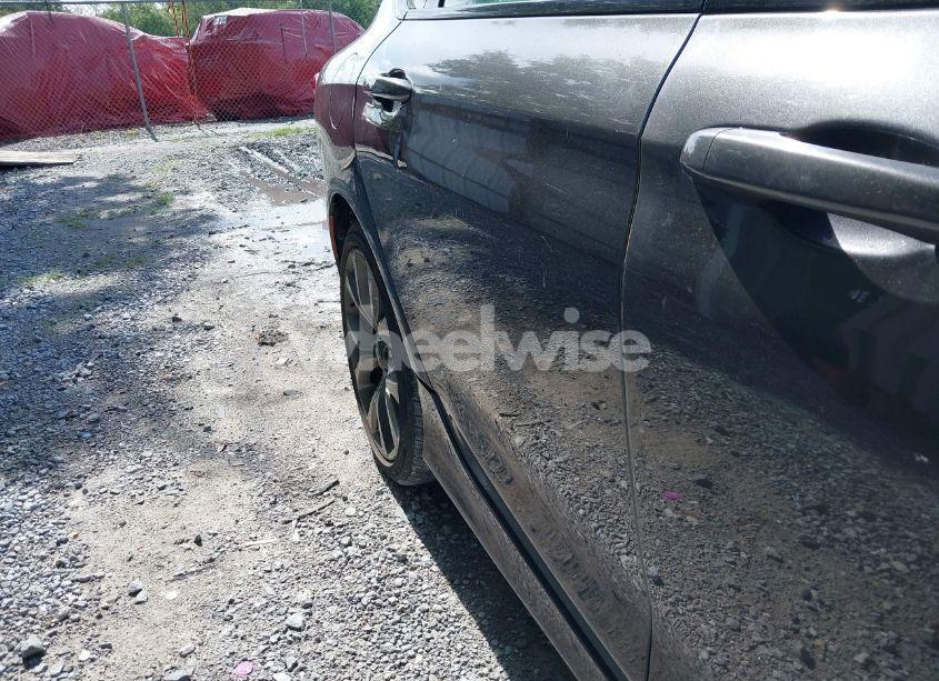 Photo 13 of 2015 Chrysler 200 S (VIN 1C3CCCBB0FN606841)