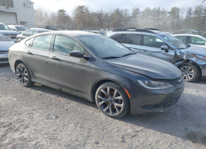 2015 Chrysler 200 S (VIN 1C3CCCBB0FN662651) main photo