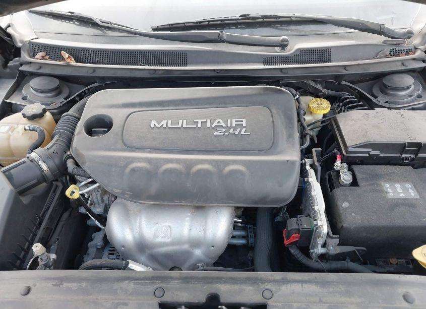 Photo 10 of 2015 Chrysler 200 S (VIN 1C3CCCBB0FN662651)